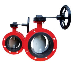 Pužni prijenosnik s dvostrukom prirubnicom